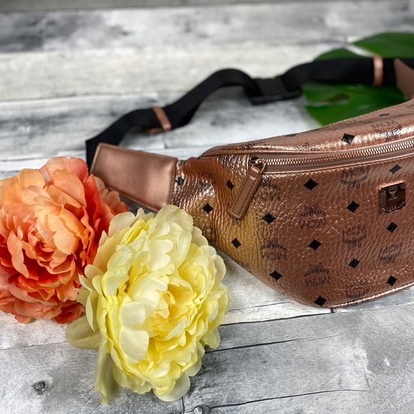 MCM rose champagne gold medium belt bag - Picture 3 of 8